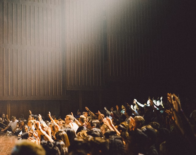 Engaging and Maintaining Attendee Involvement in Virtual Academic Conferences: A Guide