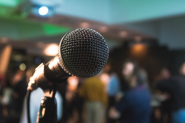 Top Tips for Delivering a Killer Presentation at Conferences